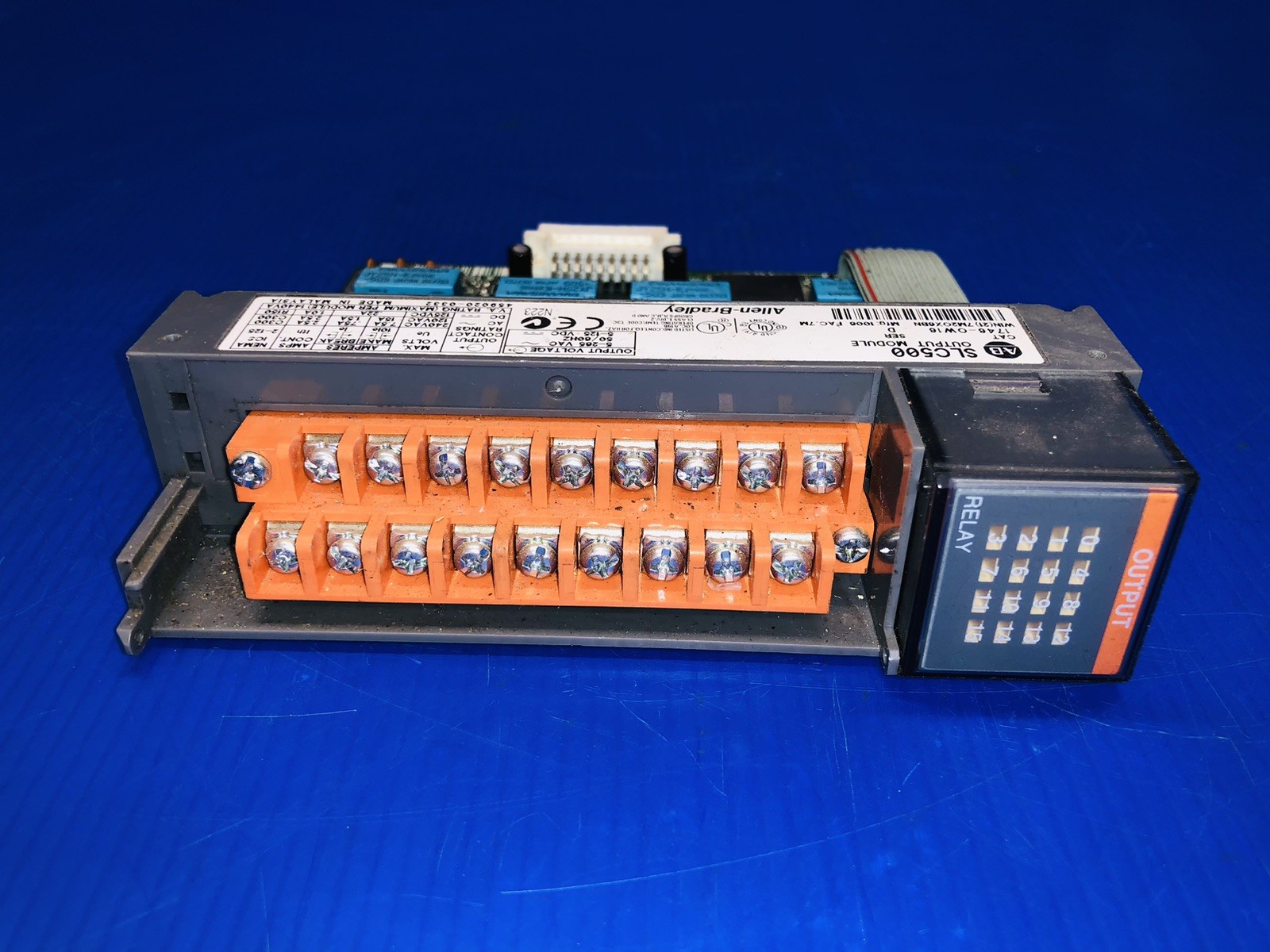 ALLEN BRADLEY 1748-0W16 SERIES D OUTUT MODULE 5-265 VAC, 50/60 HZ