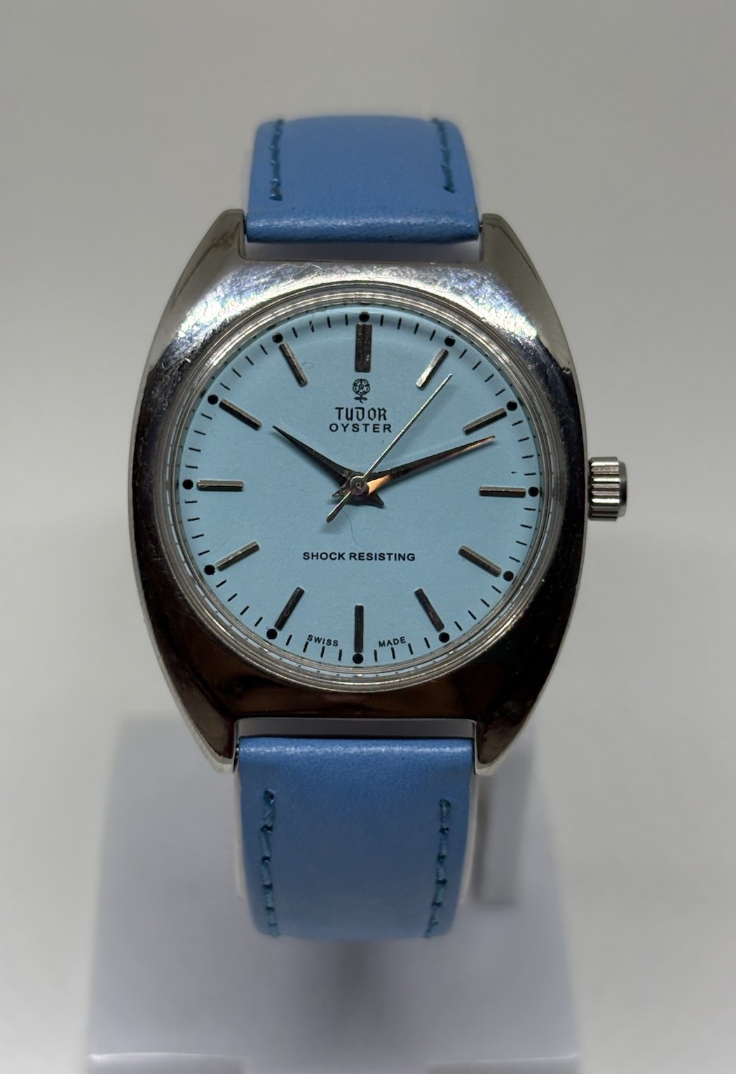 Vintage Tudor Oyster 17 Jewels Manual Winding Swiss Made Men’s Watch Blue Dial