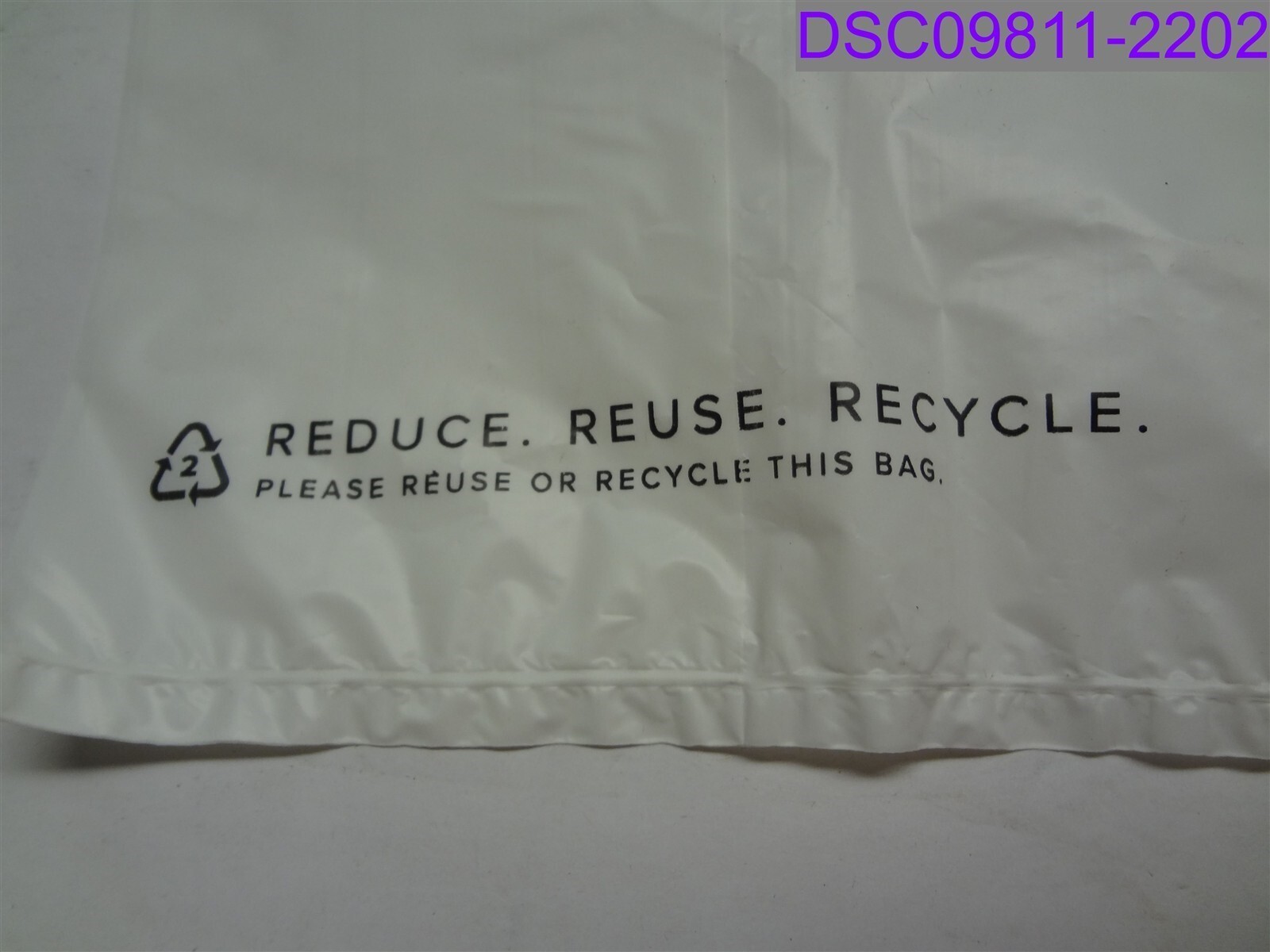 Qty = 250: Barnes & Noble All Things College White Sack 21-1/4″ x 12″ x 6-1/4″