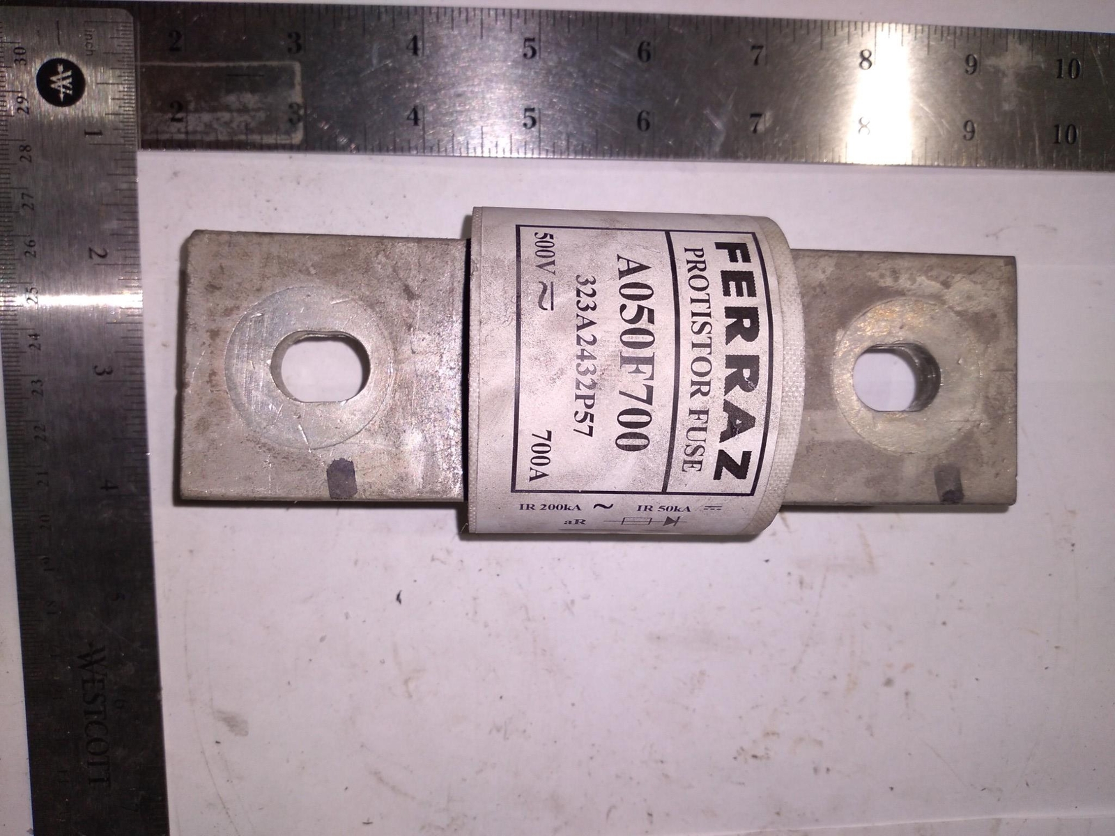 FERRAZ CORPORATION A050F700 500V 700A IR 200KA