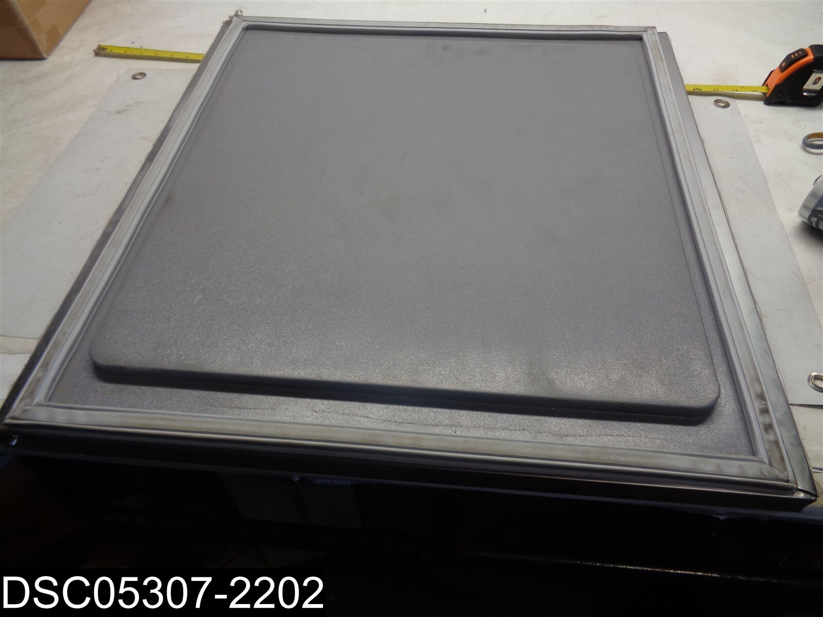 Dented: 000-B31-004D-S Delfield Door Assembly 26-1/2″ x 28″