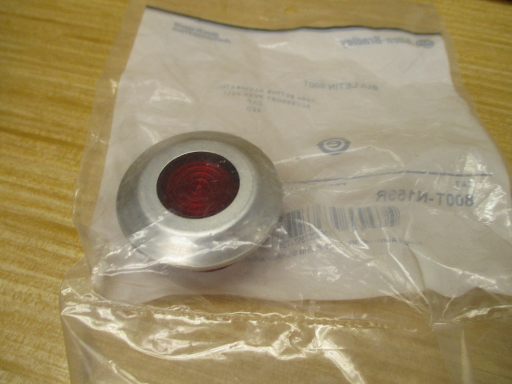 Allen Bradley 800T-FXQH24RA1 Push Button W/ 800T-XA1/800T-Blank