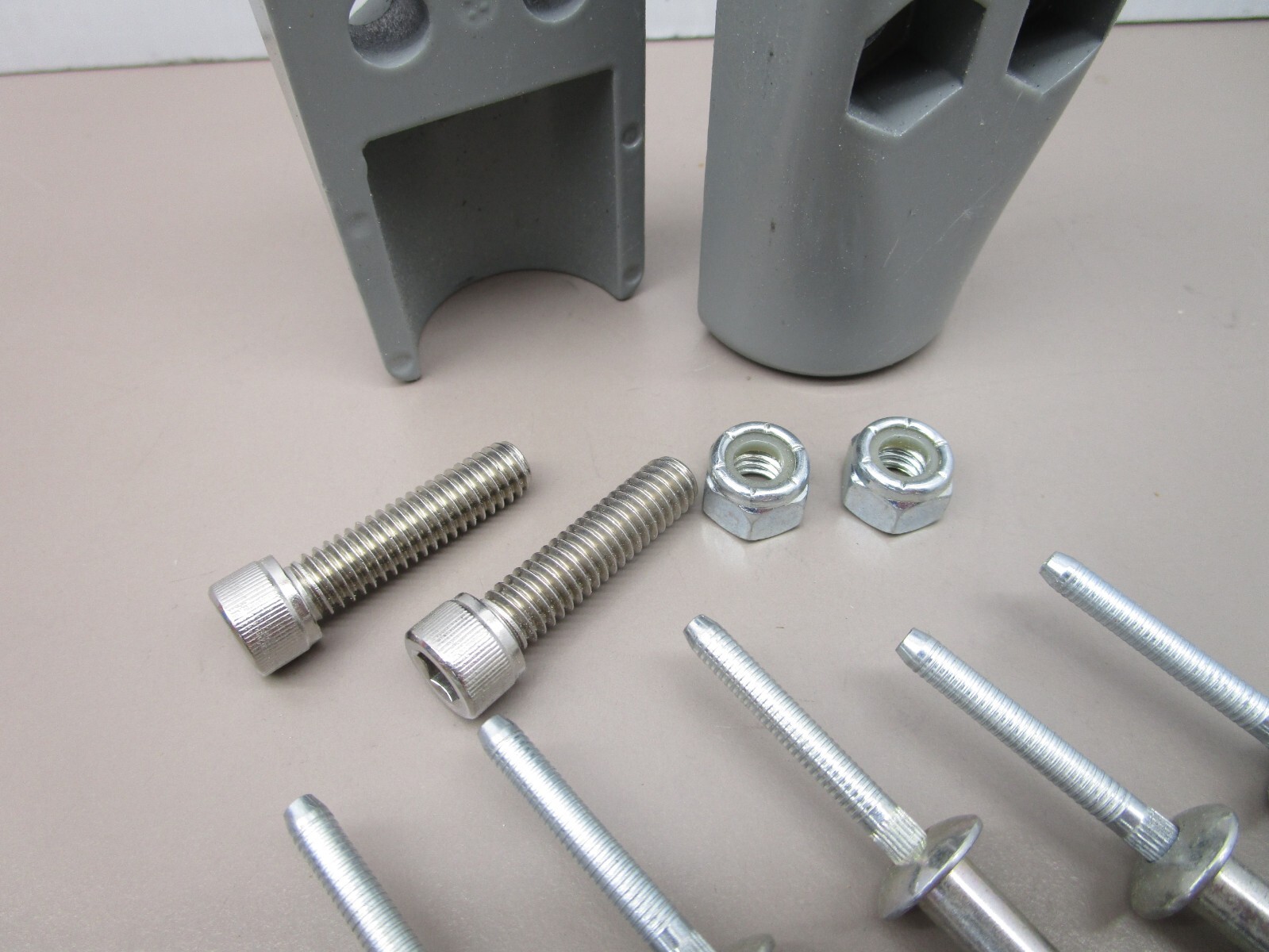 New Flyer Bus Aluminum Handrail Tee For 1-1/4″ Pipe Railing Connection