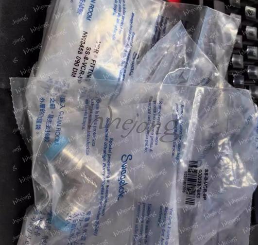 1PC Swagelok SS-8-VCR-9P elbow New