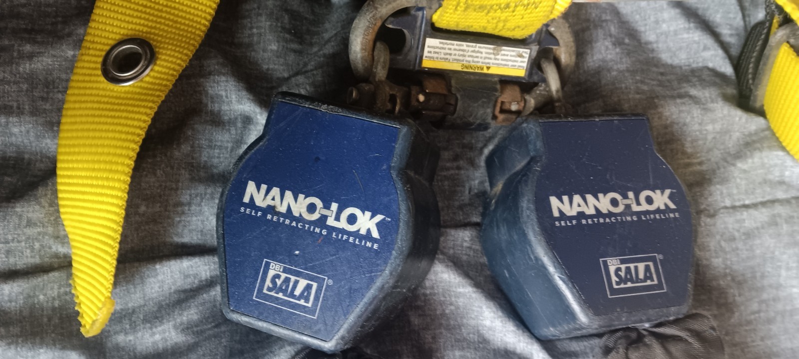 MILLER 6414NH/SBK FULL BODY HARNESS SIZE Small With 2 Nanoloks