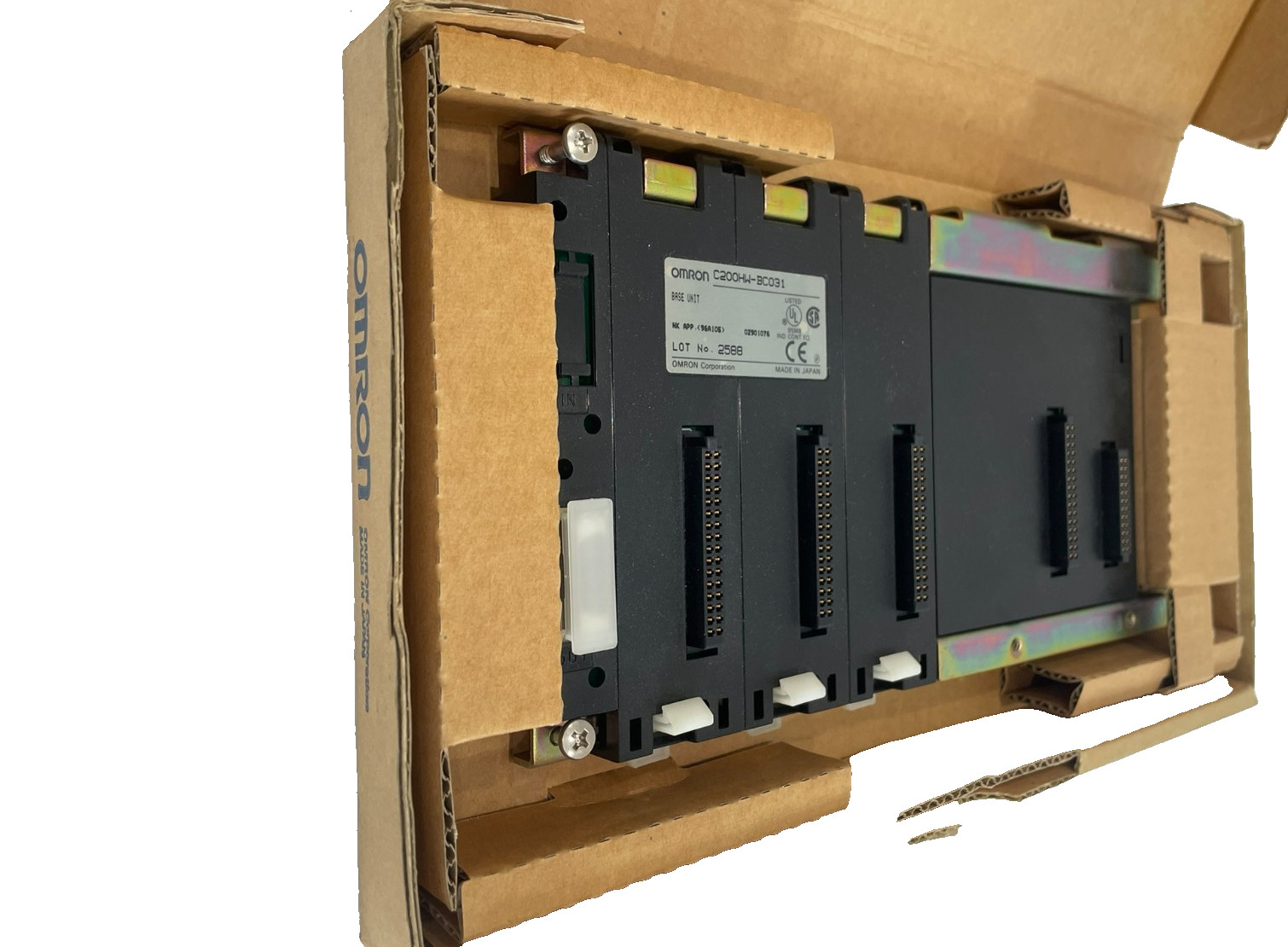 NEW OMRON C200HW-BC031 3 SLOT CPU I/O BACKPLANE C200HWBC031
