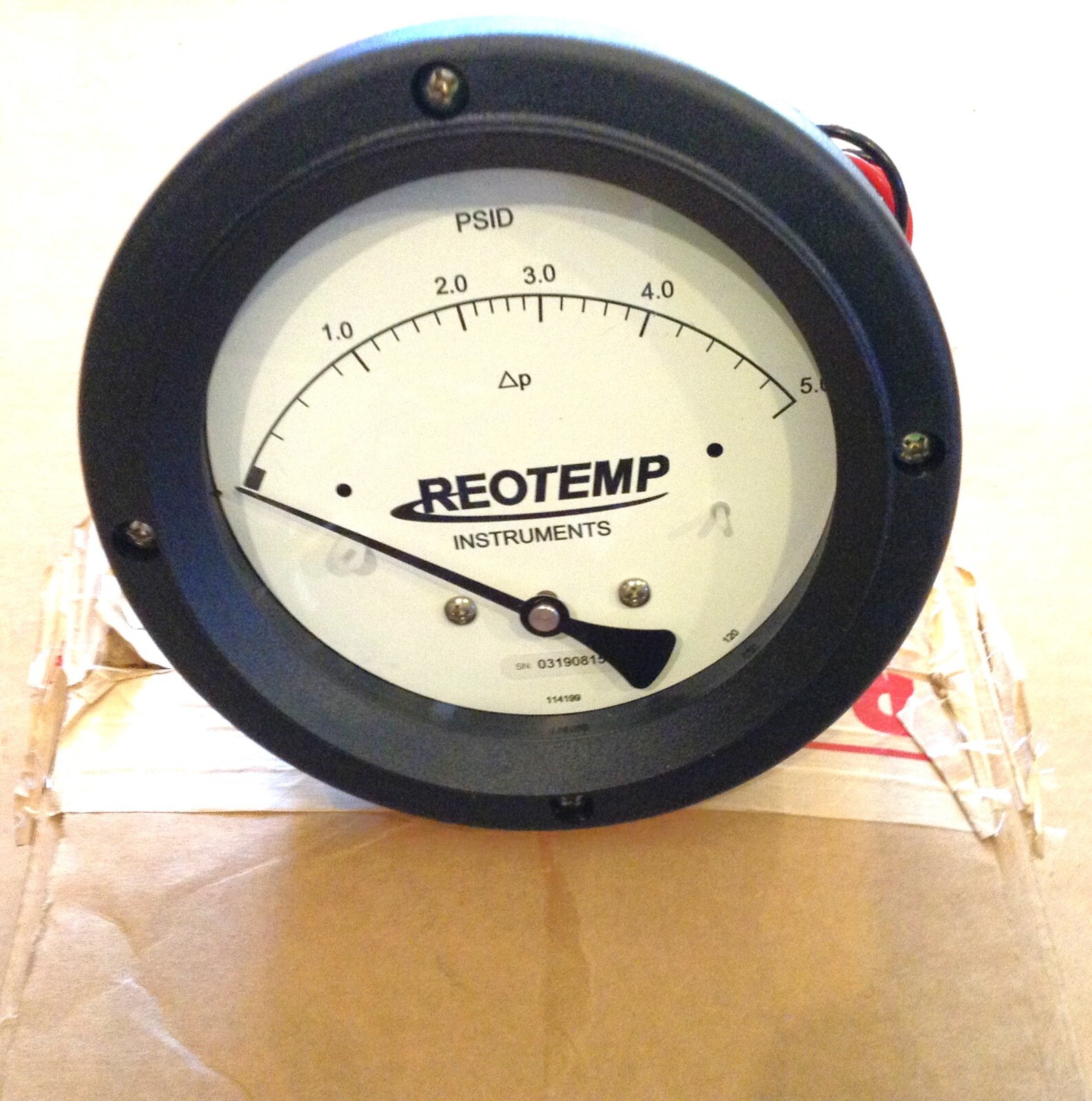 Reotemp Differential Pressure Gauge D204PSE-E4D4-PD5 New 0-5 PSID Elec Haz. Loc.