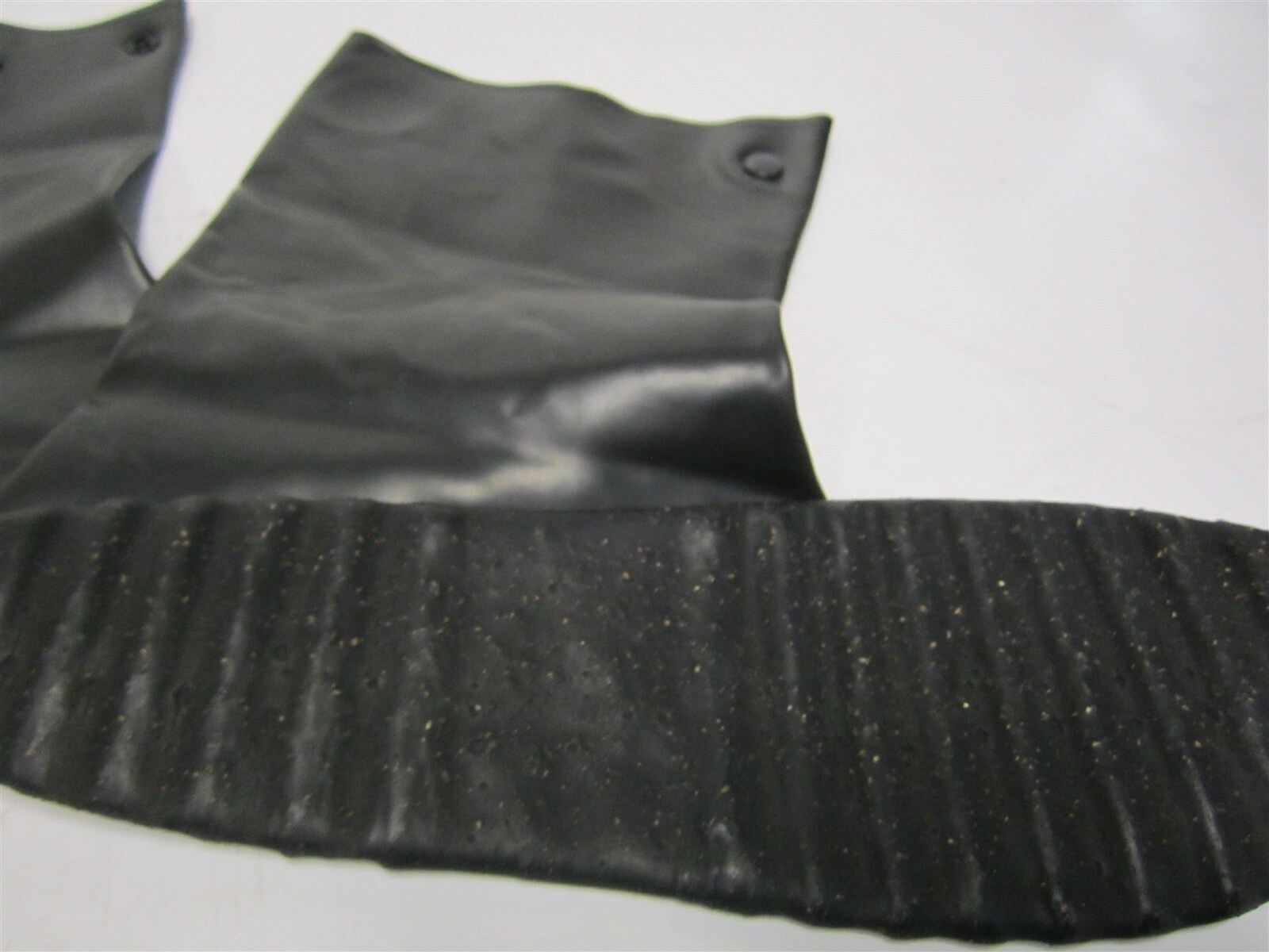 Noble LB1250B-M Rubber WaterProof Boot / Shoe Cover Size Medium New
