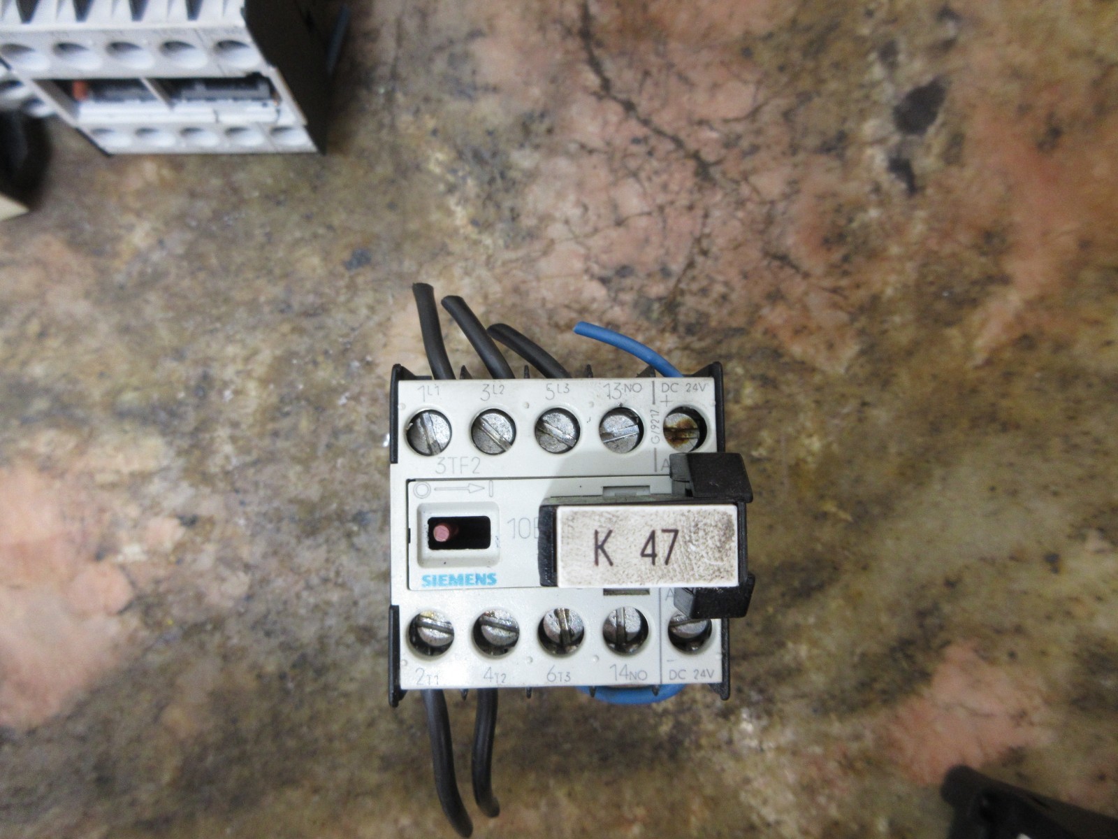 HERMLE UWF 1202S CNC VERTICAL MILL SIEMENS 3TF2010-0BB4 CONTACTOR LOT OF 10 PCS