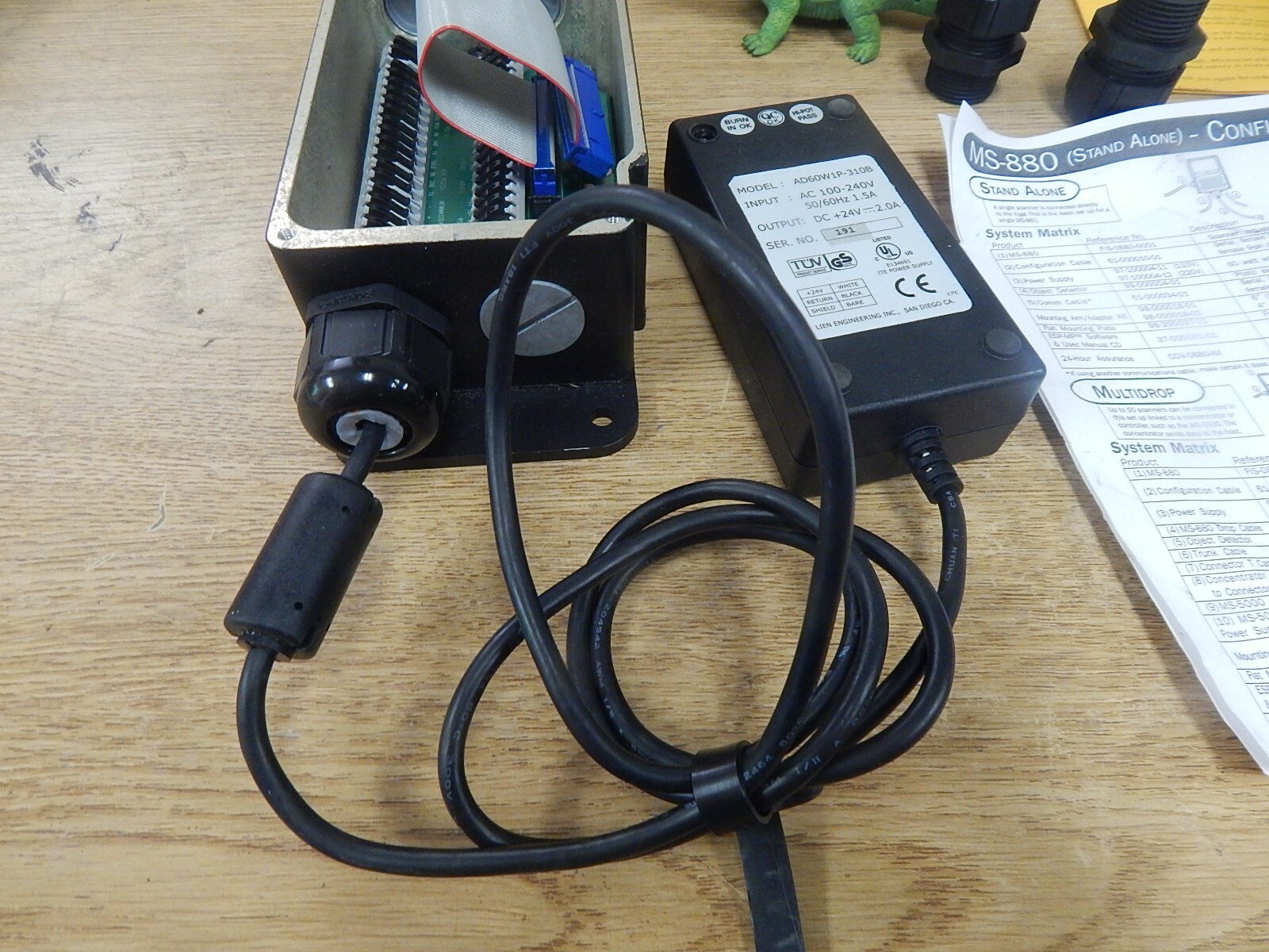 NEW Microscan 97-100004-11 25996 MS-880 *incomplete* *FREE SHIPPING*