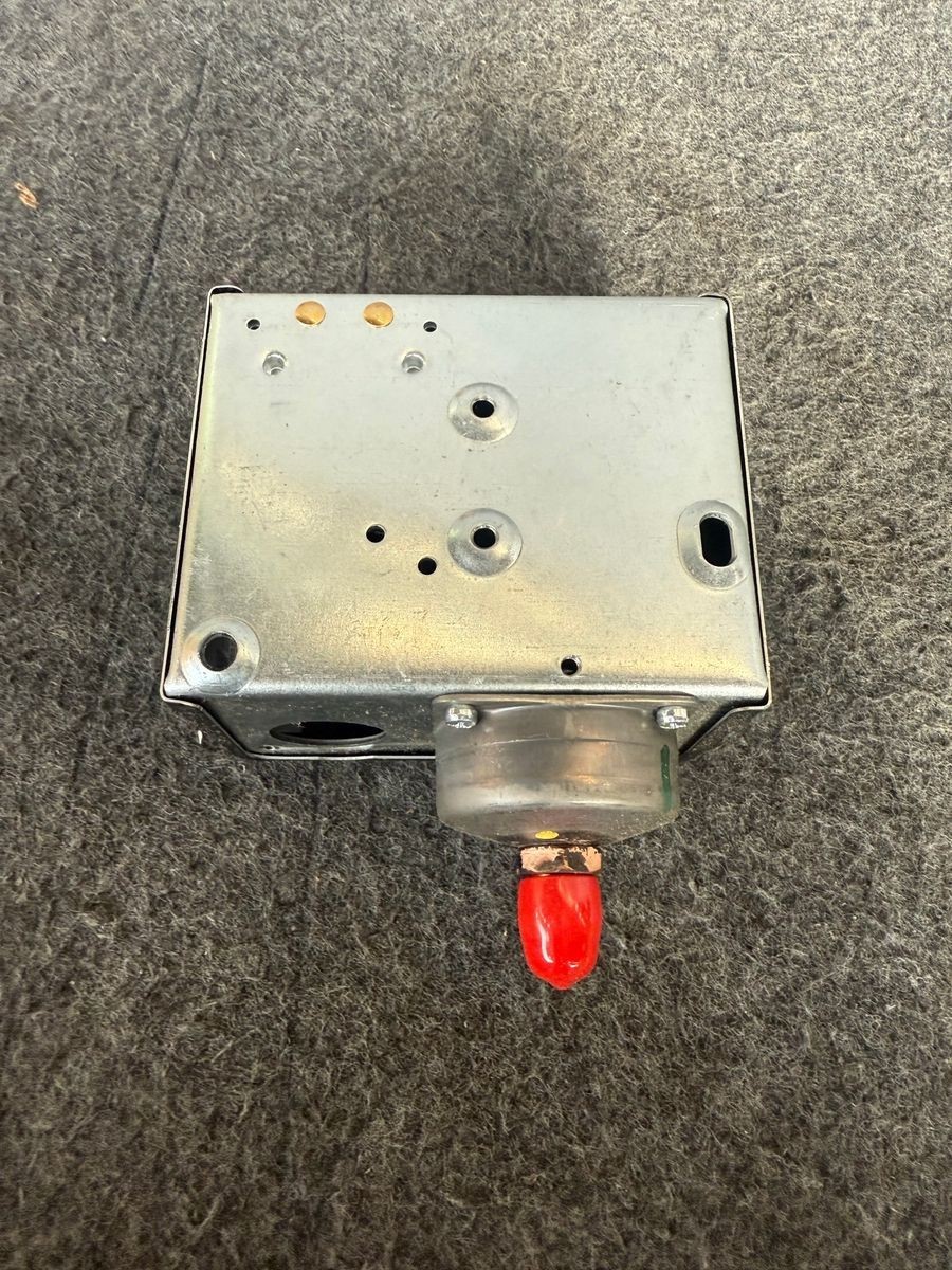 PENN Micro-Set Suction Pressure Control P170AB-12C
