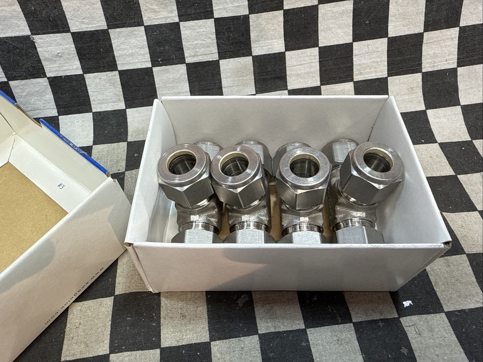 Swagelok SS-810-3, SS8103, TEE Union 1/2″, LOT OF 4, SHIPSAMEDAY#1619Q5