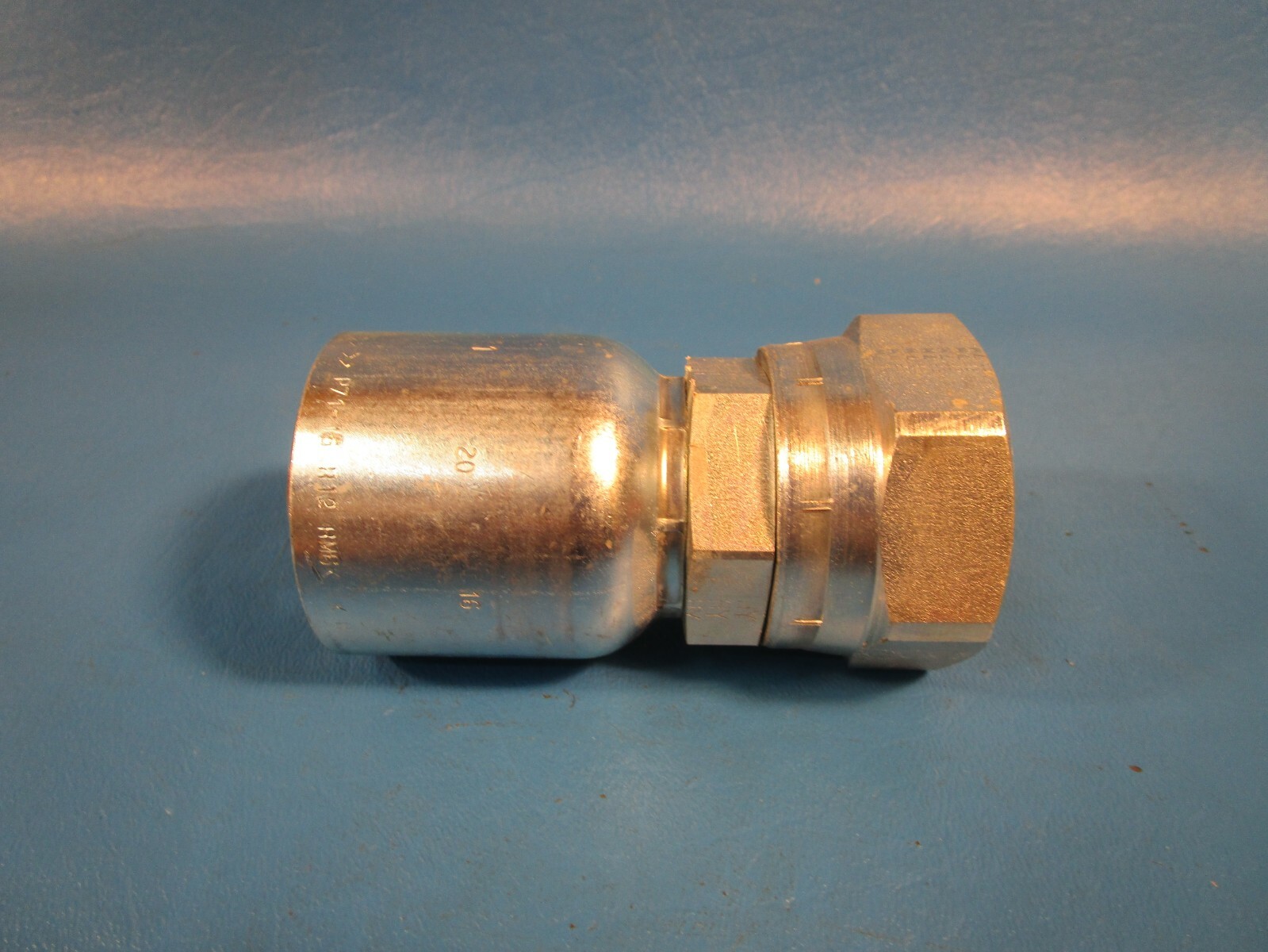 Parker 10671-20-16 Fitting Parkrimp Permanent Straight Female JIC, 37 DEG Swivel