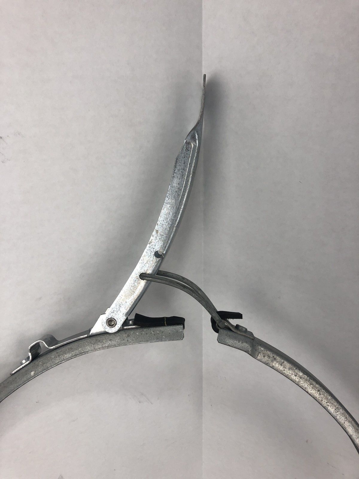 Nordfab 40D626 Drum Steel Clamp Galvanized with Bridge Pin 12″ Barrel Lid Seal