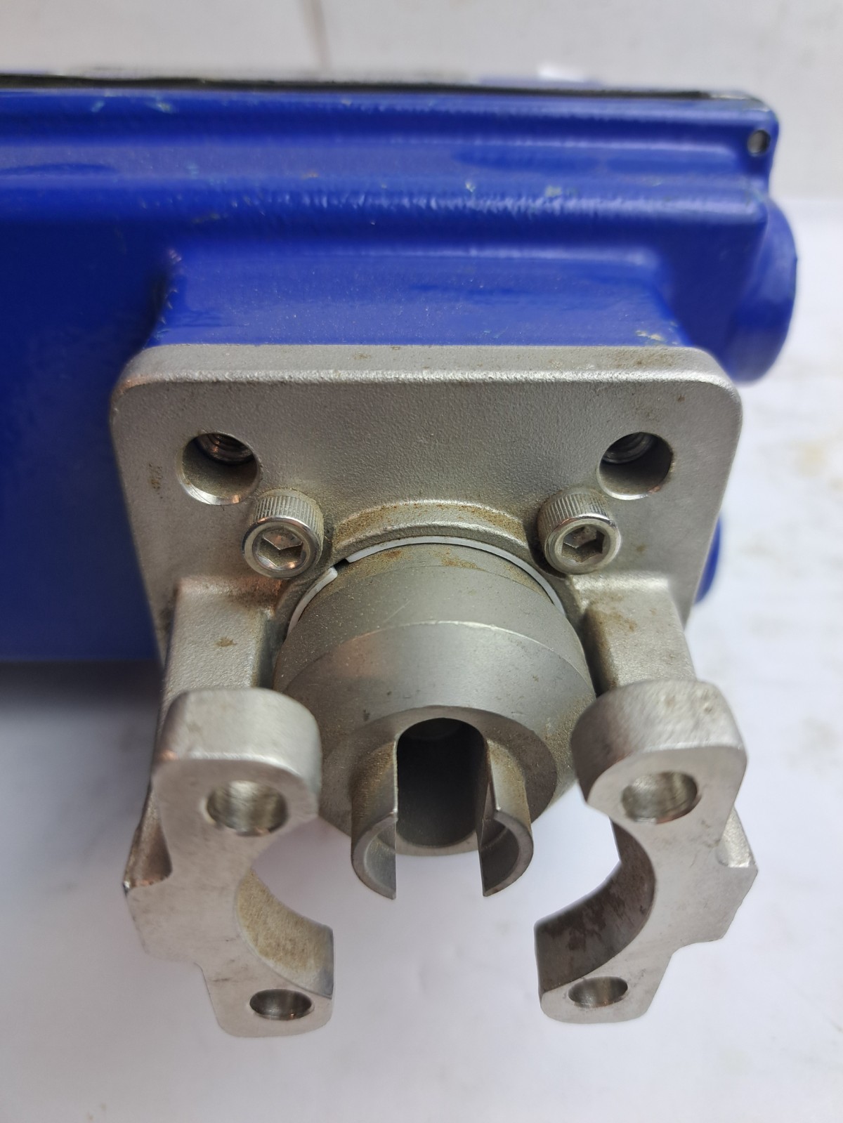 Indelac Controls SD4B-10 Electric Actuator Tested SD Series 200 In Lbs