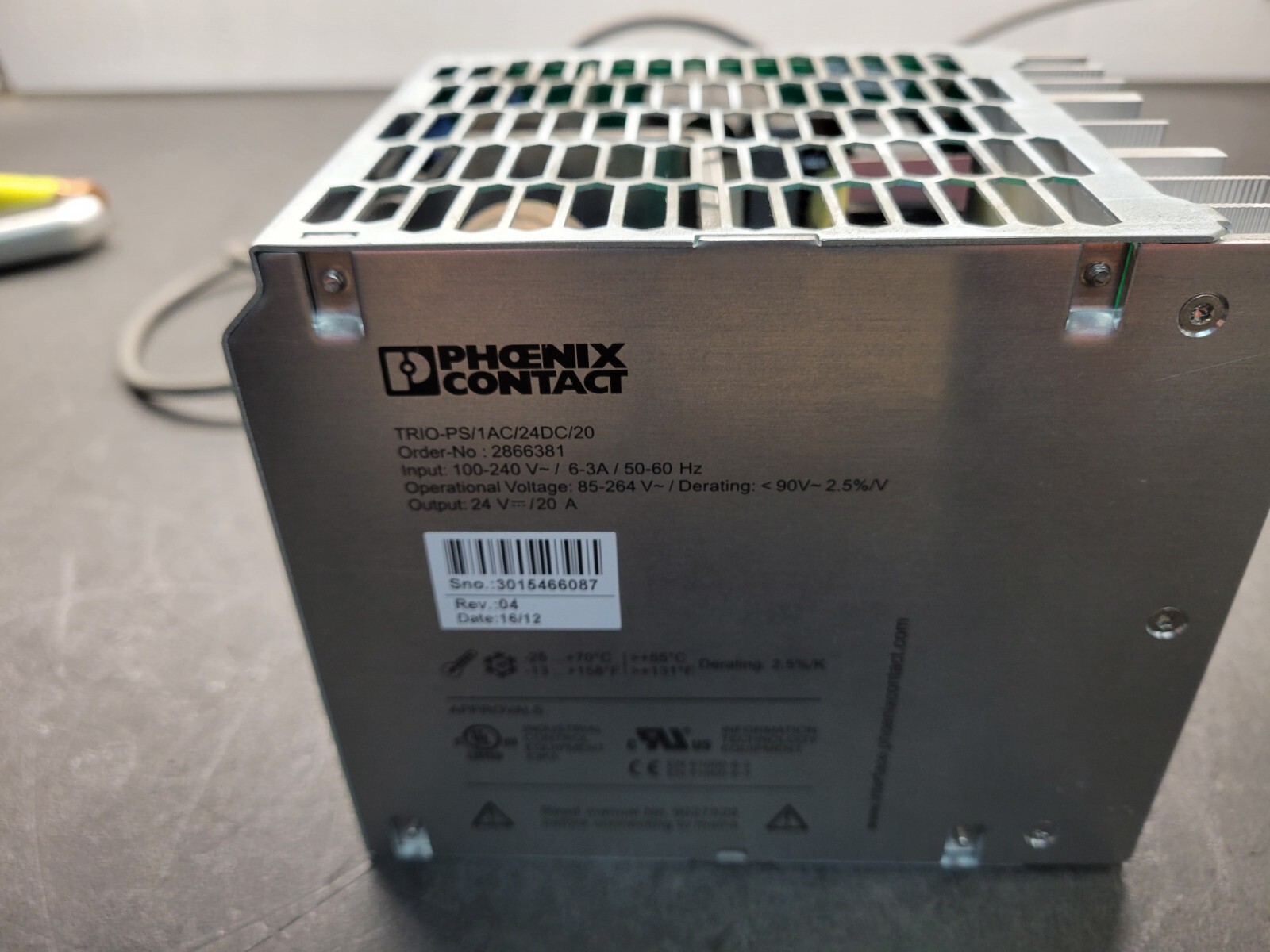 Phoenix Contact TRIO-PS/1AC/24DC/20 Power Supply.