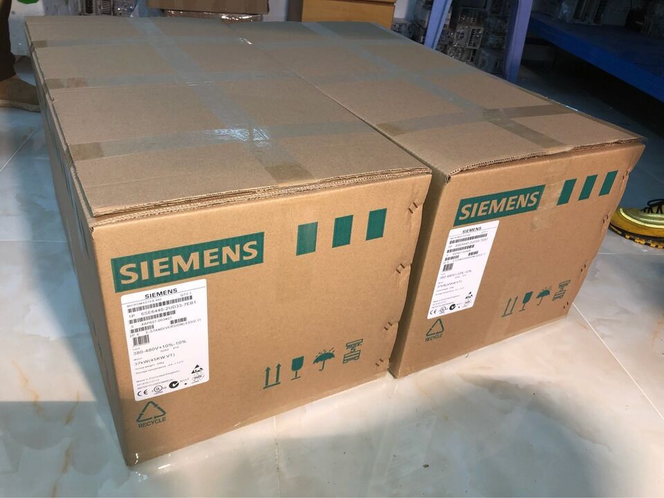 ONE NEW Siemens 6SE6440-2UE17-5CA1 6SE6 440-2UE17-5CA1 DHL