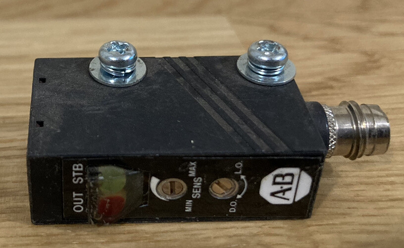 ALLEN BRADLEY 42KC-P2LPEM-P4 / 42KCP2LPEMP4 (USED)
