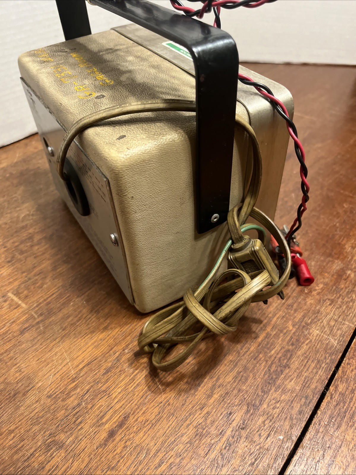 Vintage BENDIX BT-1M Gauge Meter INDI-AC T untested powers on