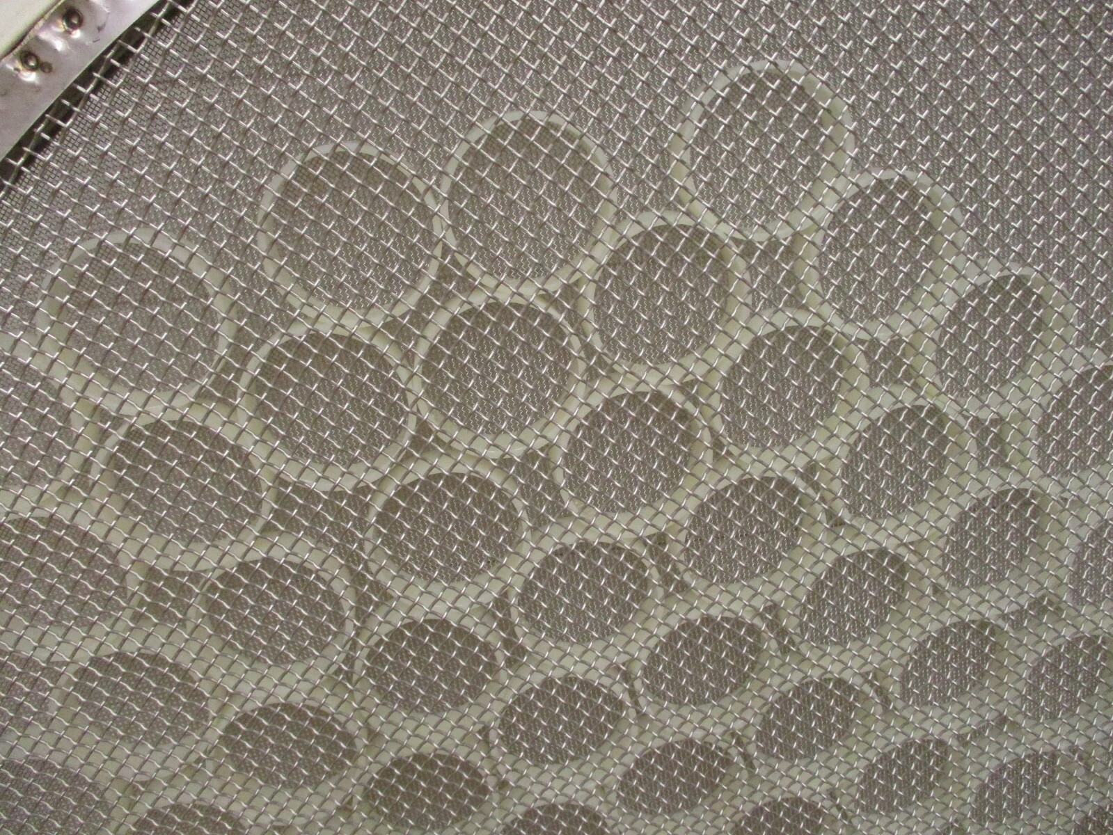 New SWECO Midwestern Screen Cloth 48″ 16M A4508AES