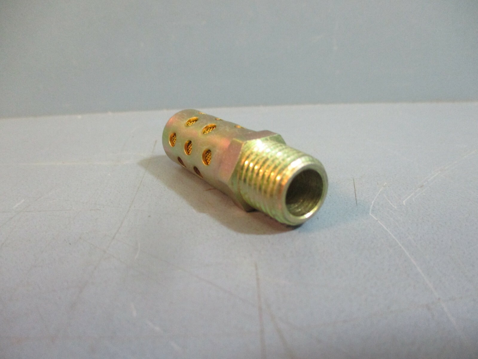 Bantam B28 Muffler Male NPT 125psig Max 42wgt/ctn NEW LOT OF 6