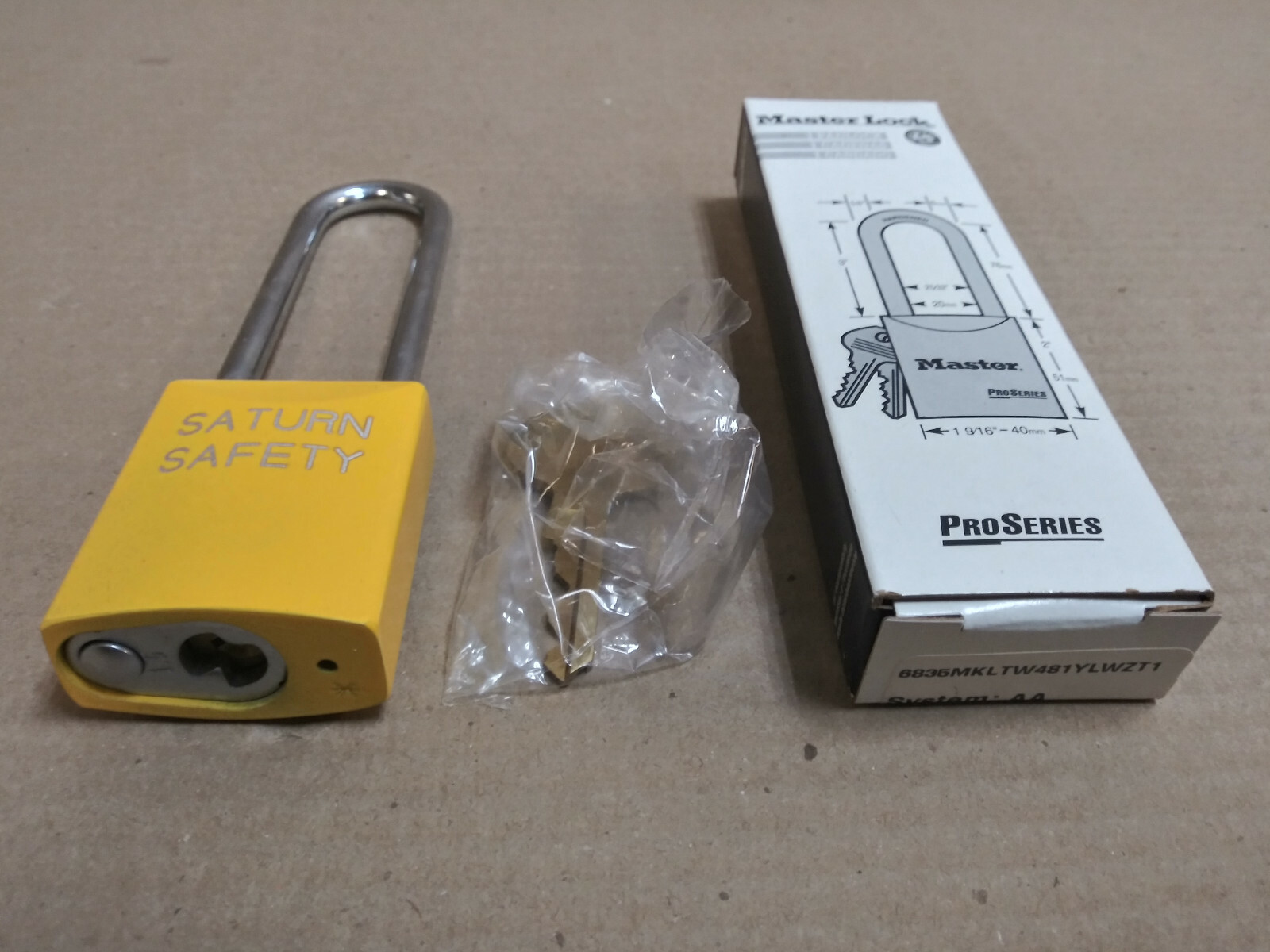 *Lot of 6* NEW Master lock system AA 6835MKLTW481YLWZT1 keys AK