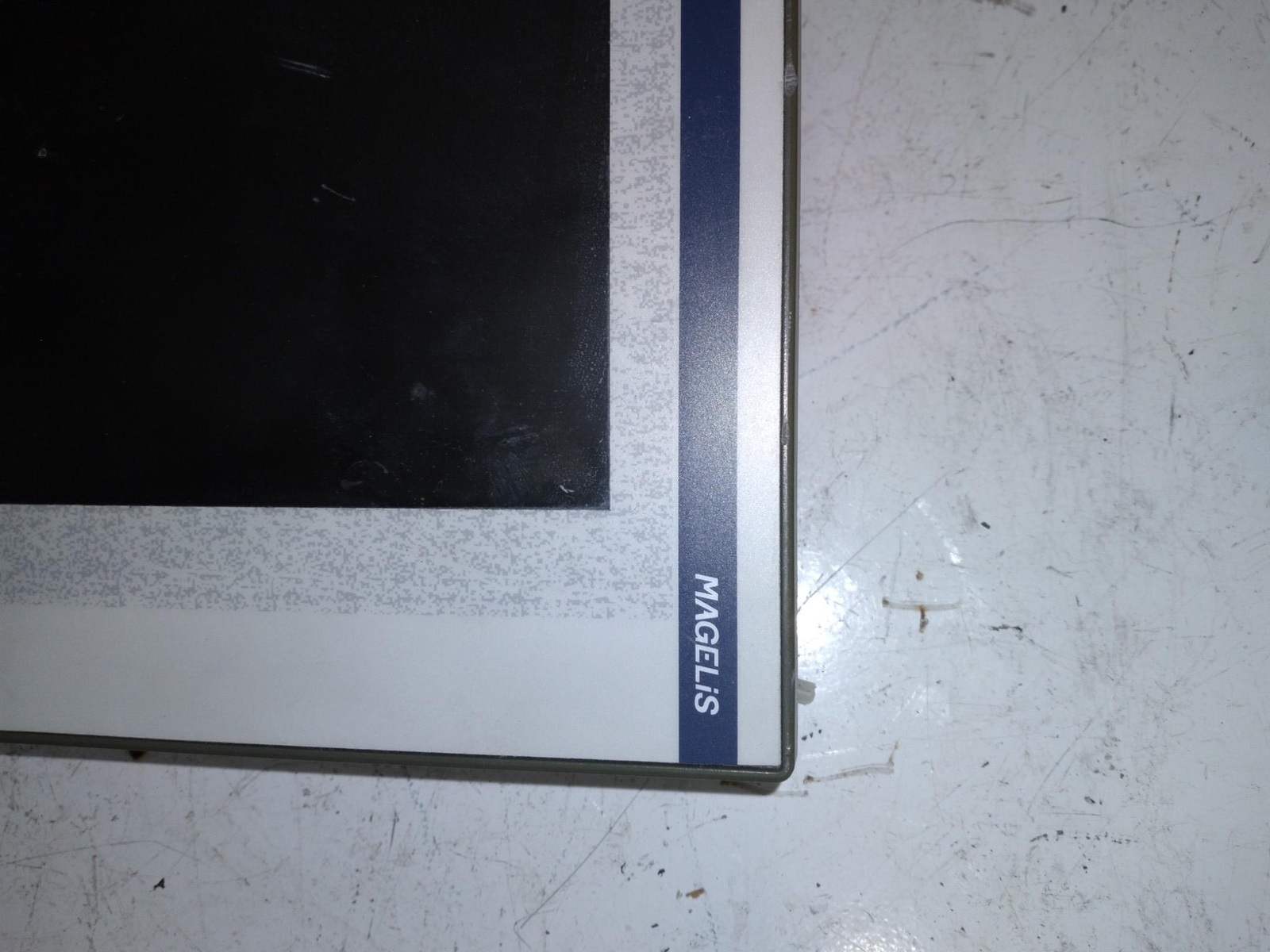 TELEMECHANIQUE MAGELIS MODICON XBTF034610 24V
