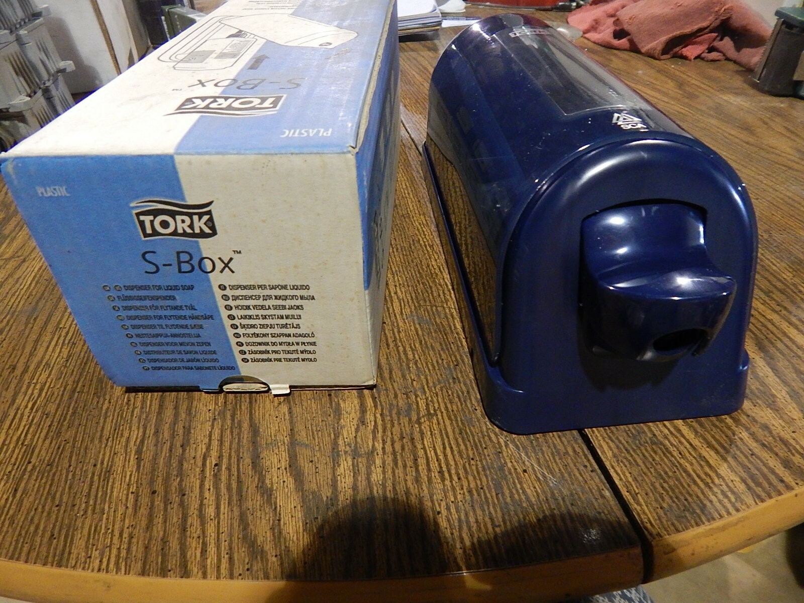 NEW Tork S-Box 35.20.82 Liquid Soap Dispenser *FREE SHIPPING*
