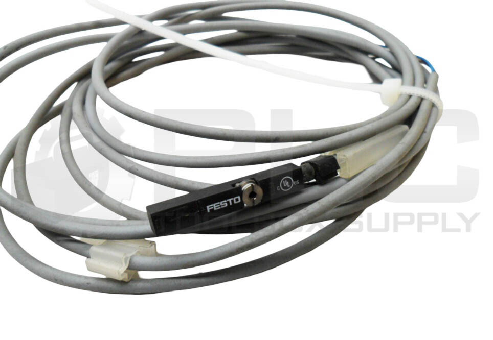 NEW FESTO SME-8M-ZS-24V-K-2.5-OE PROXIMITY SENSOR 2.5M 543872 *READ*