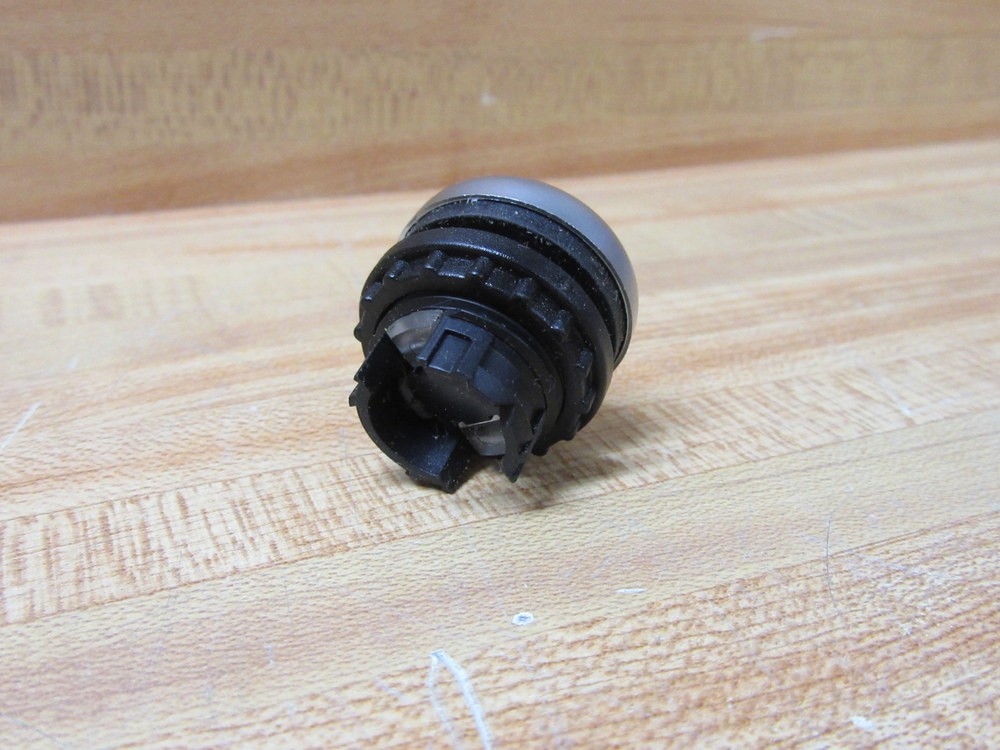 Eaton M22-D-B Klockner/Moeller Push Button M22DB