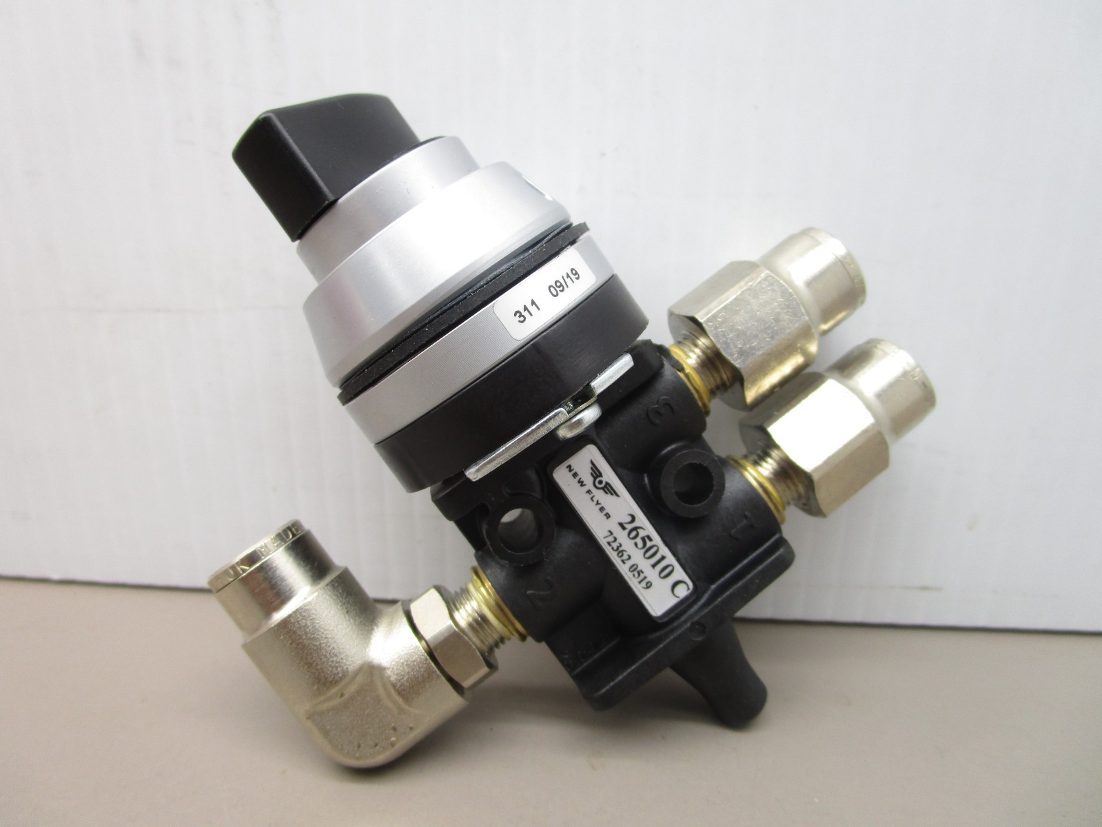 Norgren 265010C Pneumatic Control Valve Switch 72362