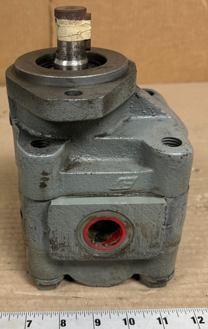 Parker Hydraulic Motor 41 GPM 3,000 PSI 2,400 RPM M30A894BEEF12-30 Swanson