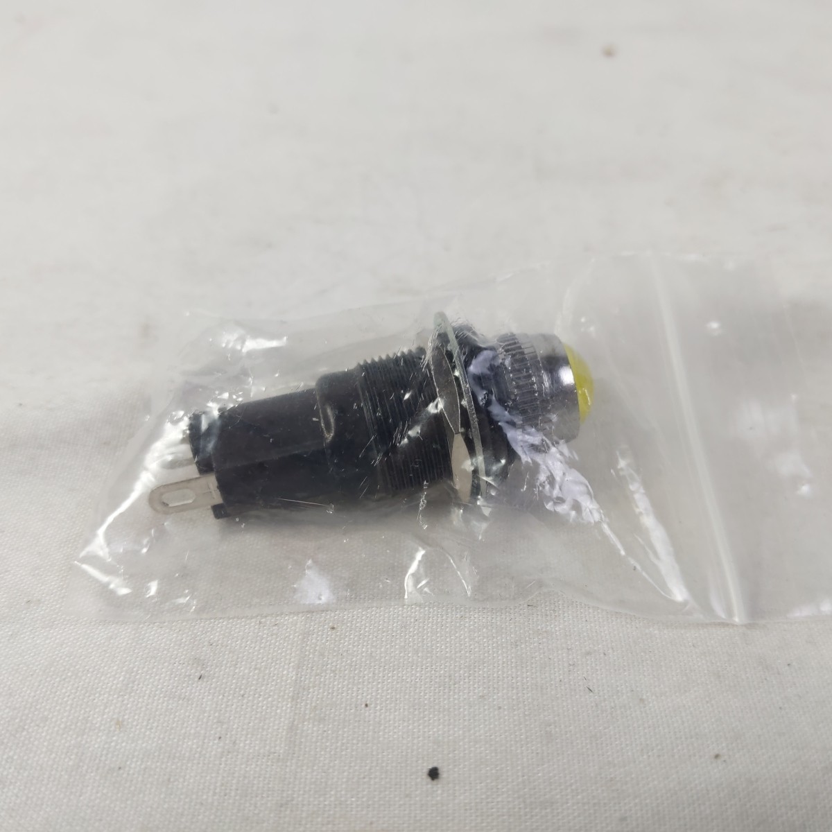 INDICATOR, YELLOW LAMP, Part number 2920028, for JLG
