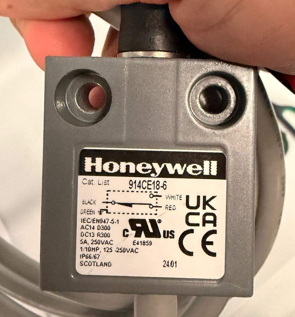 NEW Surplus HONEYWELL 914CE18-6 250VAC 5A