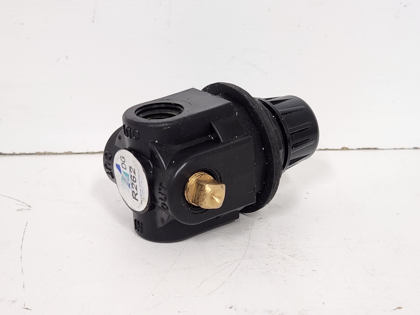 GUARANTEED! ARROW PNEUMATICS 1/4″ 250PSIG REGULATOR R262