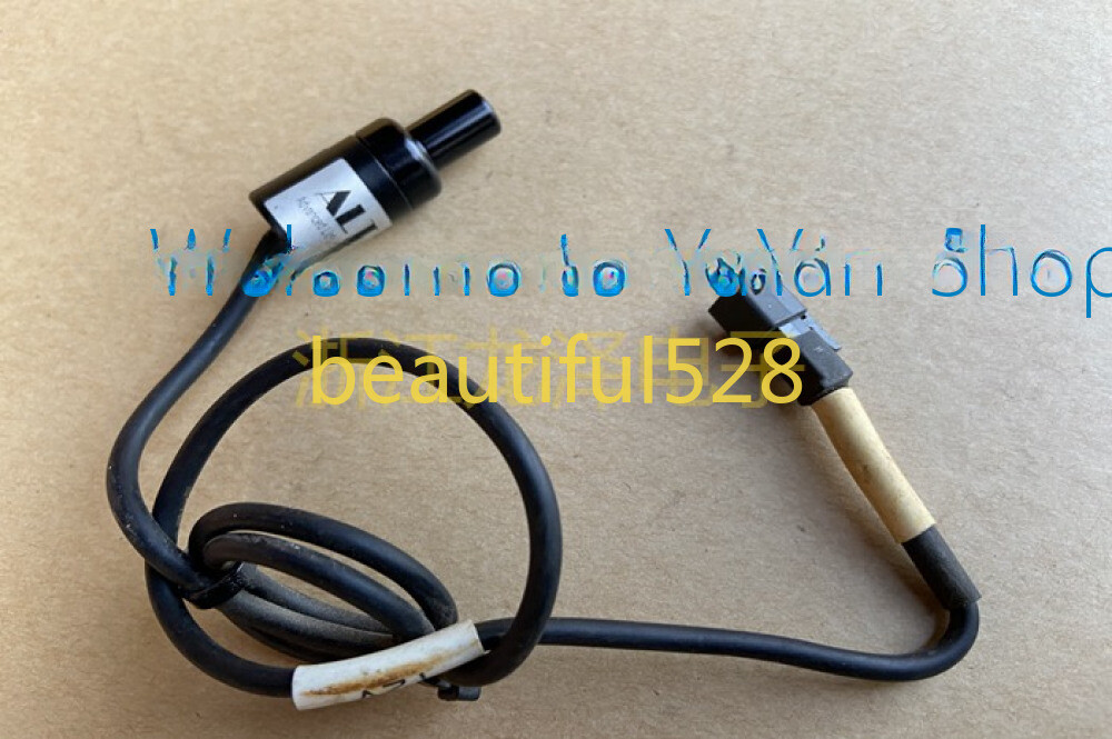 1PC ALT ASP-W14-V1 12V Vision Point Source white Light 8mm #T74N YS