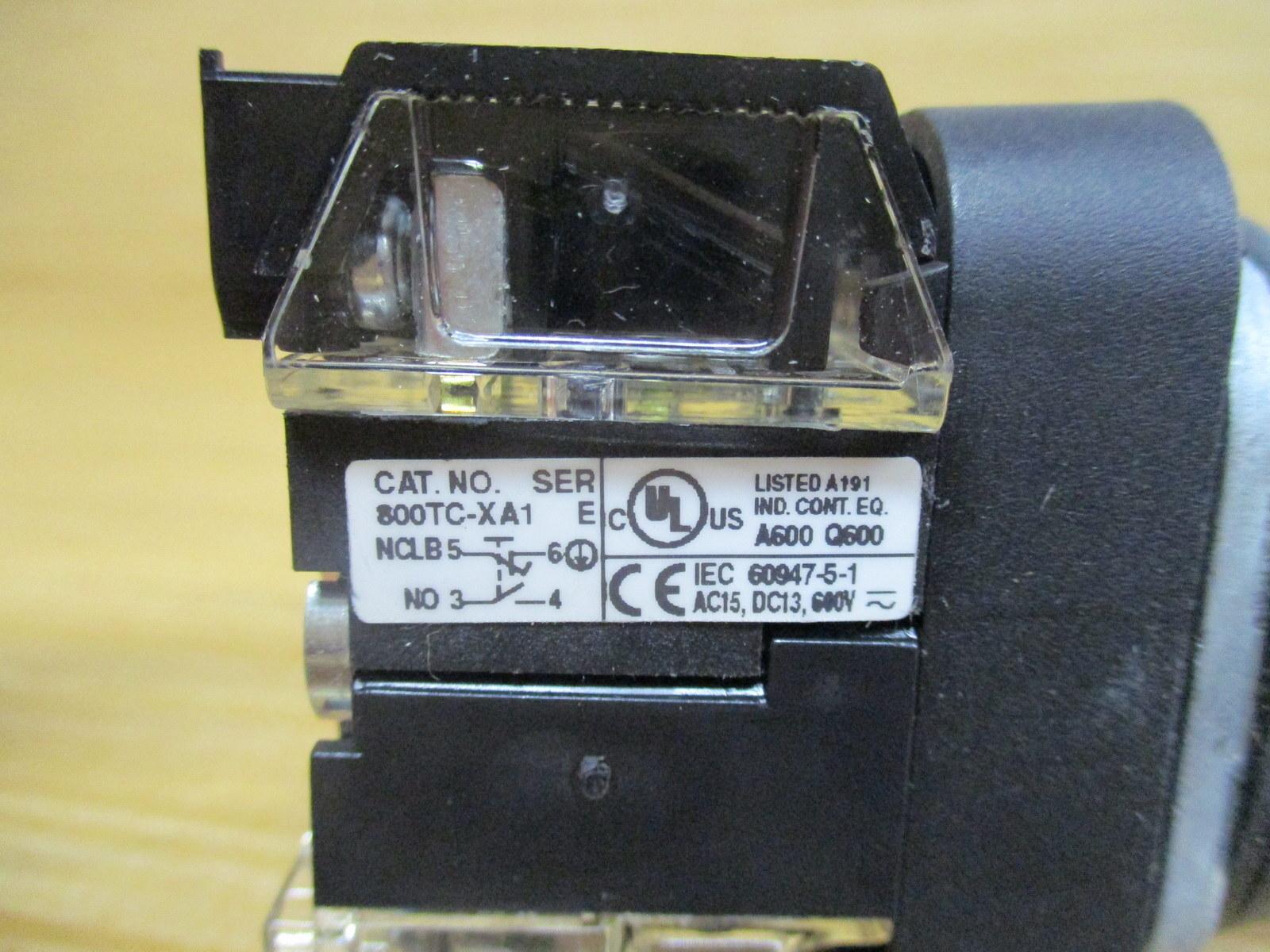 Allen Bradley 800TC-FXTQ24RA1 Push Pull Switch (Pack of 3)