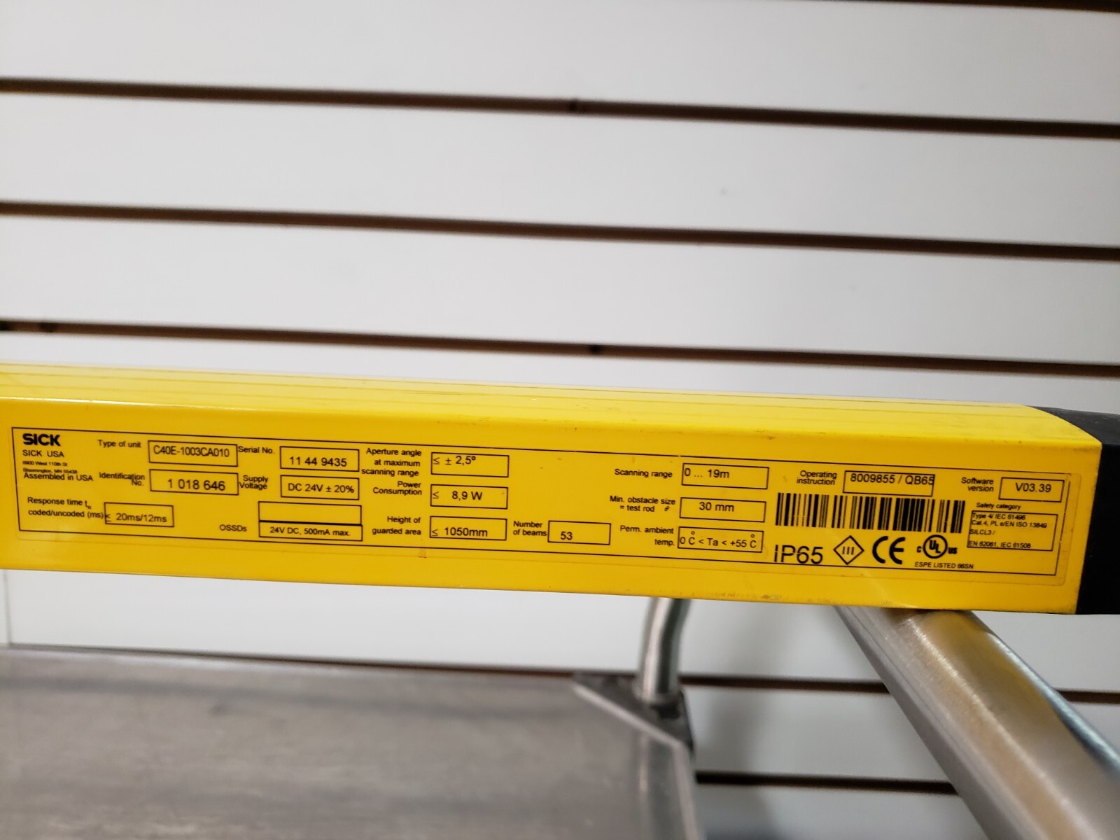 SICK C40E-1003CA010 SAFETY LIGHT CURTAIN 24VDC C4000 STANDARD