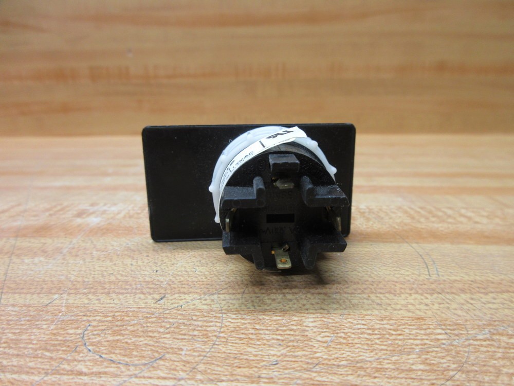 Siemens-Allis 24-267-020-501 Illuminated Push Button 3SA8 800-4AB02