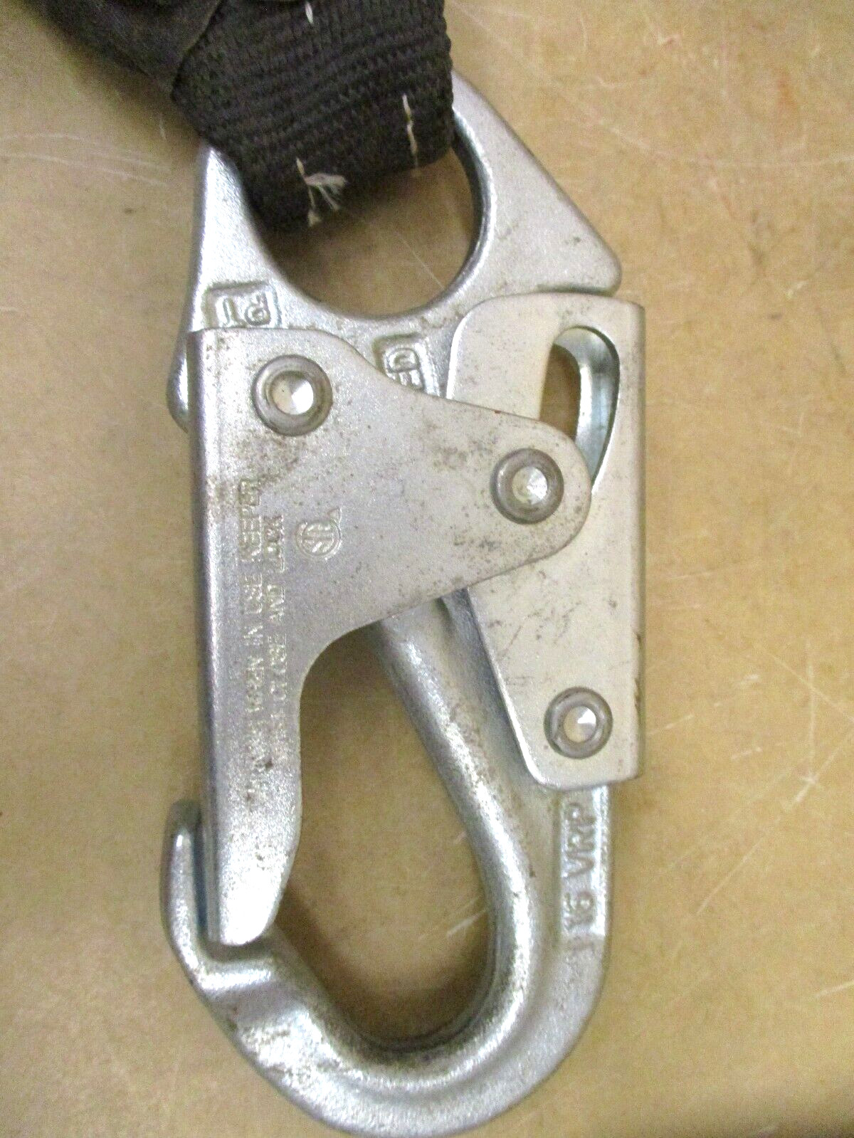 Miller 913B/ 6FTGN Back Biter Lanyard 310 Lb Capacity w/ SOFSTOP 48861LIN