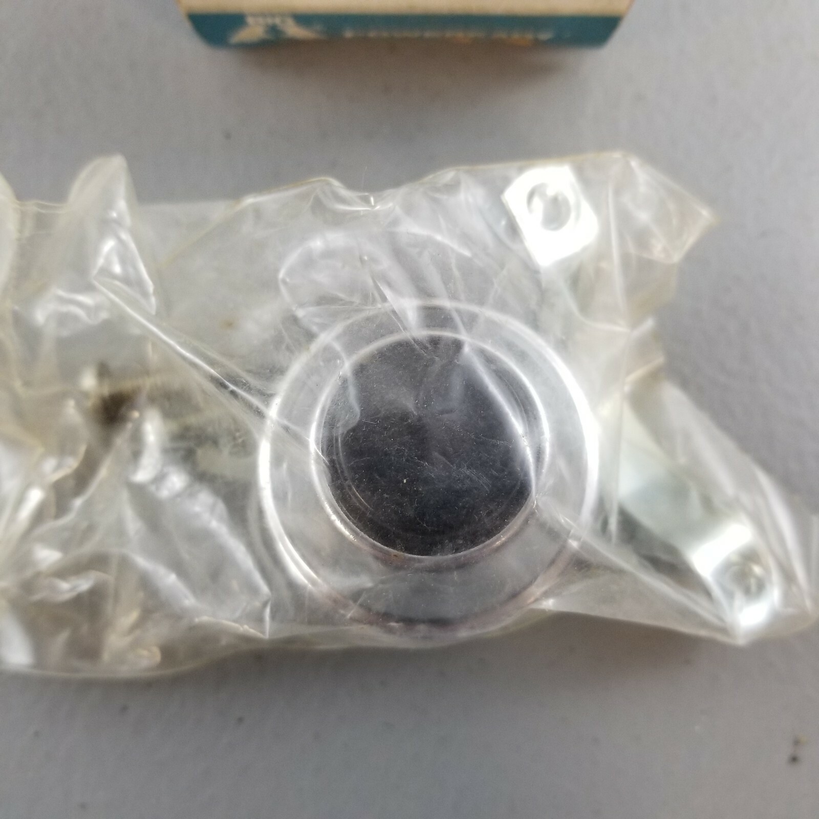 HORN BUTTON NIB BIG A UNKNOWN PART NUMBER OR APPLICATION