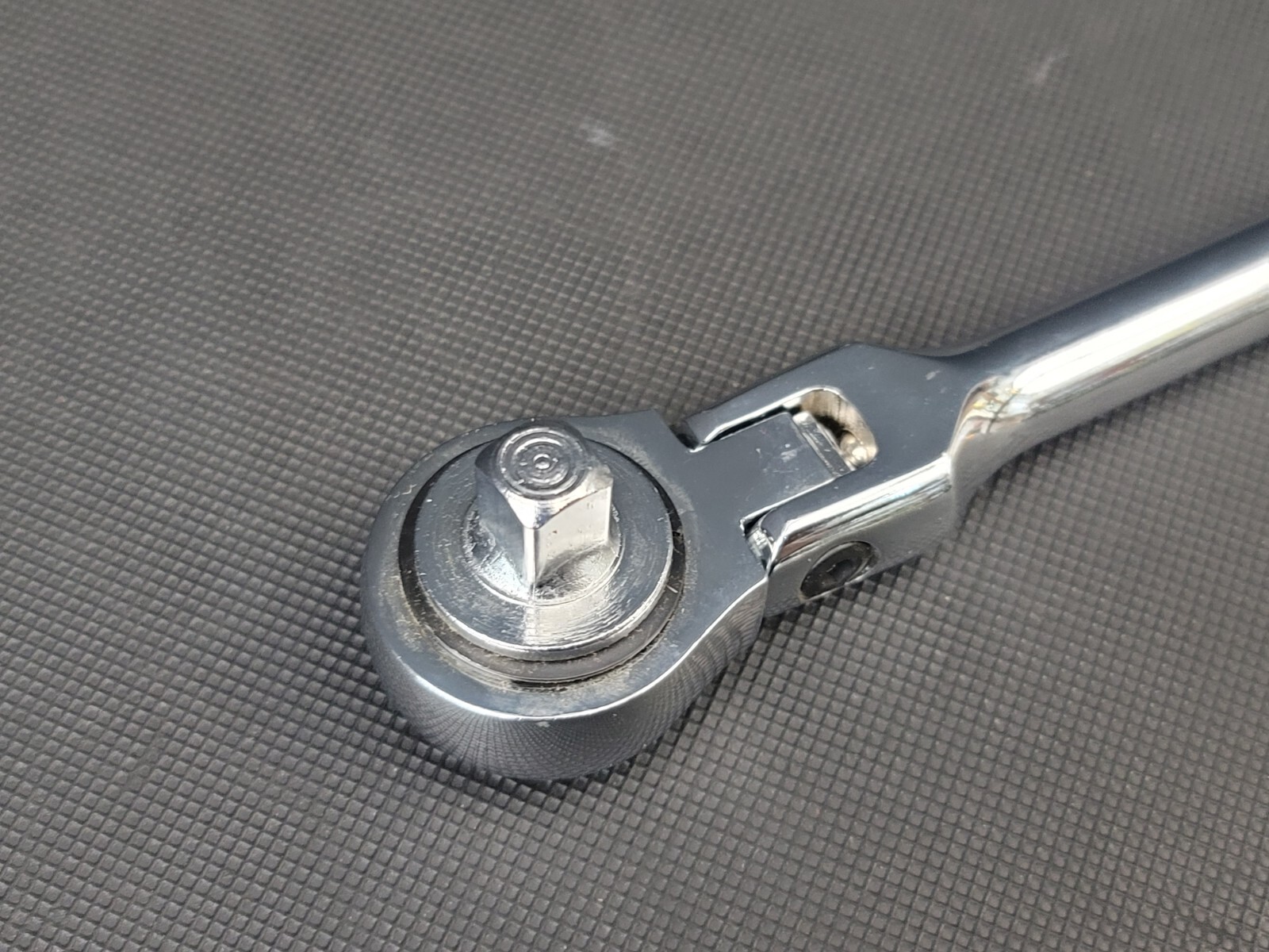 KAL-1250T 3/8″ Drive Flex Head Reversible Ratchet