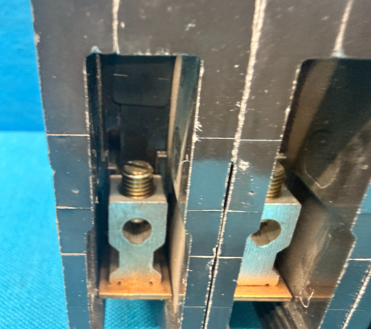 Square D EDB34030 Circuit Breaker 30A 3P 480Y/277V Bolt-On Schneider