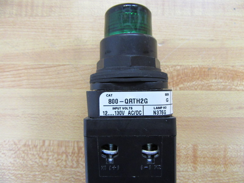 Allen Bradley 800H-QRTH2G Green Button W/800TC-N374,800T-XA