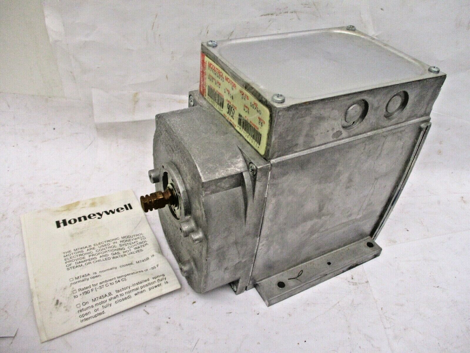 New Open Box Honeywell Modutrol Motor M745A1011 24V 50/60Hz 28W 1.4Amp A4302DH