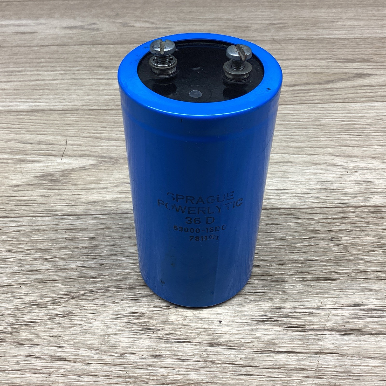 SPRAGUE POWERLYTIC 36D 63000-15DC 7811 CAPACITOR #830PT153*CO