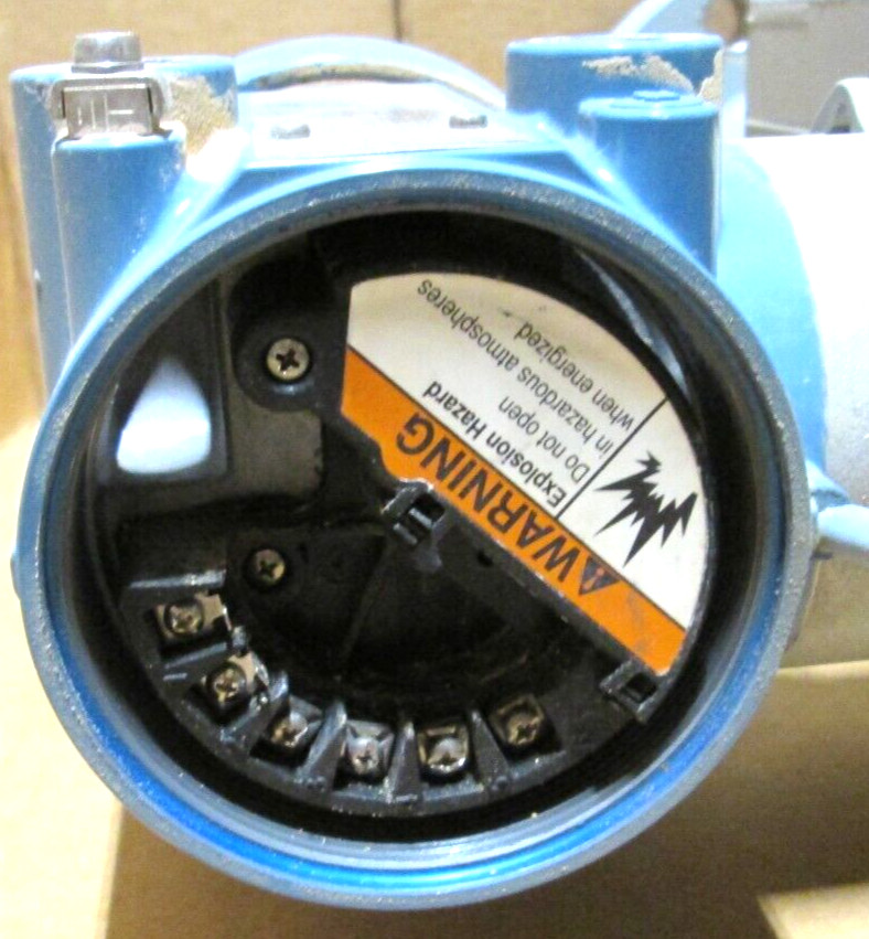 MICRO MOTION, R200S420NCAAEZYZZ, 1700I12ABAEZZZ, 2″ X 1-1/2″ 600#, USED