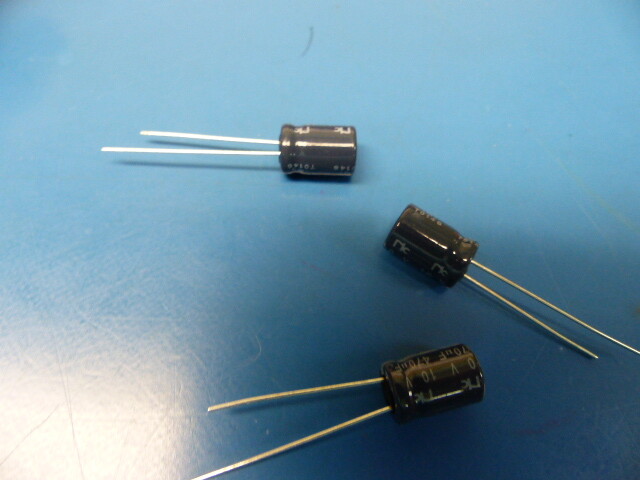 NIC Components Corp NRSA471M10V8X11.5 Qty of 200 per Lot Cap Alum 470uF 10V 20%