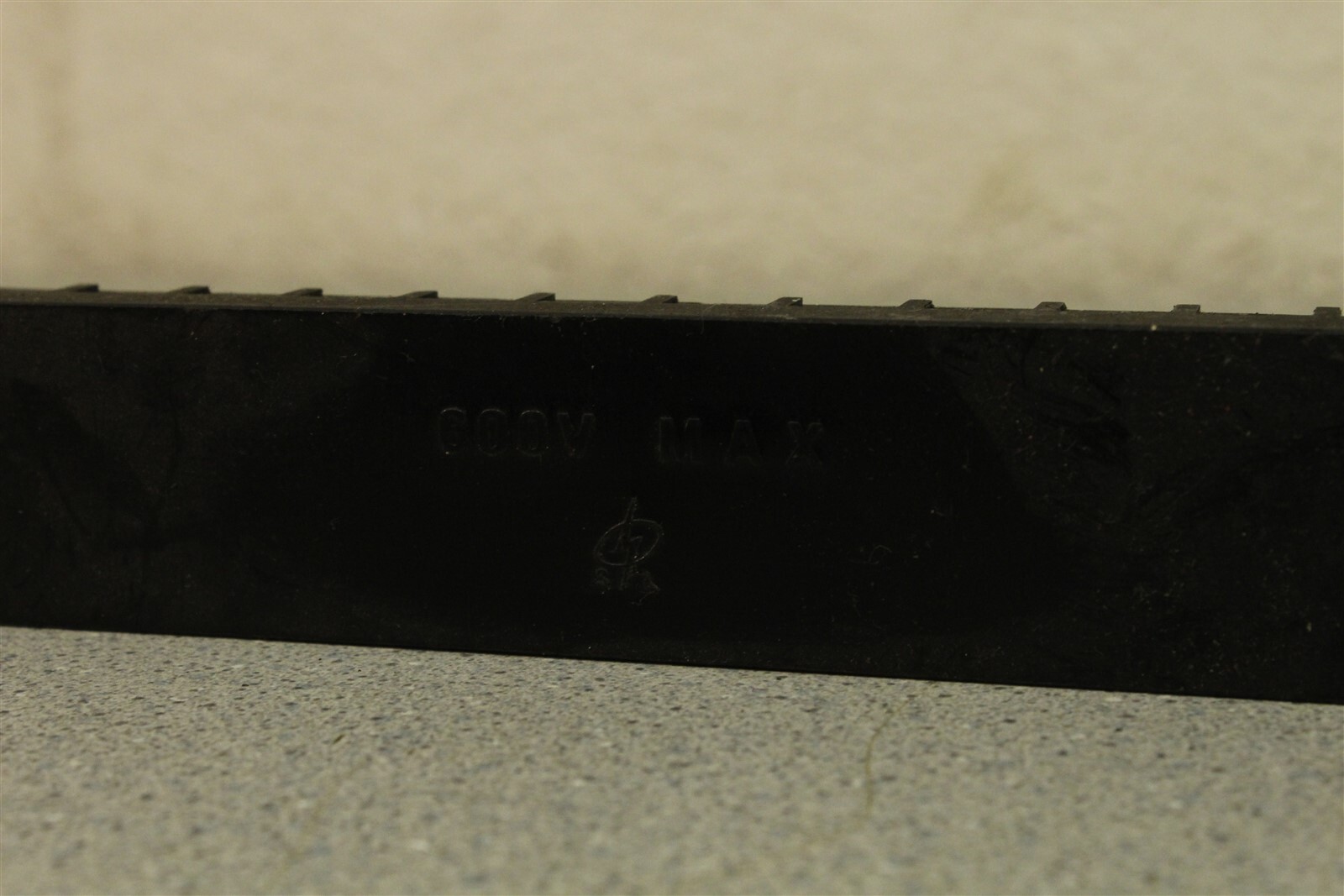 S/L 600V 12 Position Screw Terminal Electric Barrier Strip *FREE SHIPPING*