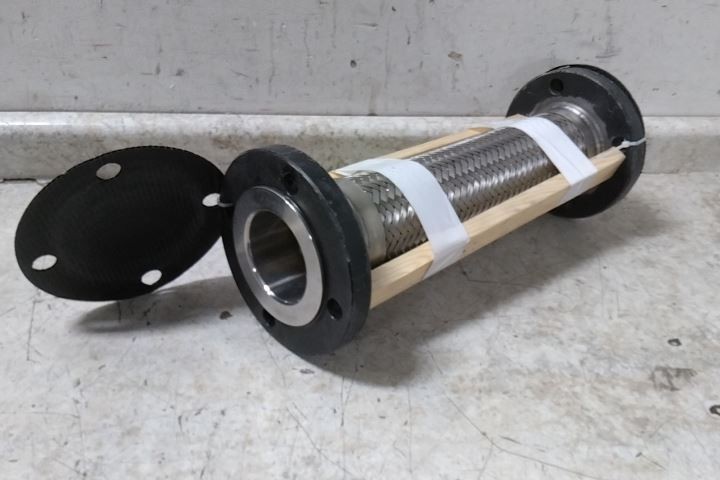 Hose Master G300FXFL180 3 In Inside Dia 18 In L Flexible Metal Hose Assembly